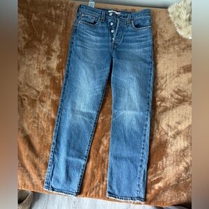 Levi’s Wedgie Straight